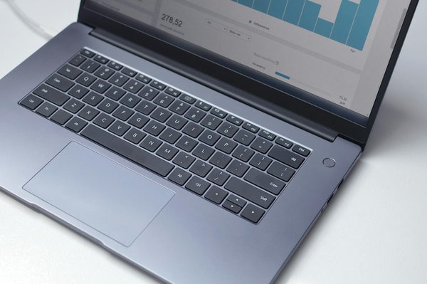 Comment synchroniser les données de santé entre une montre connectée et un smartphone Samsung Galaxy?